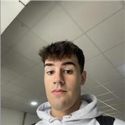 Soy un estudiante de Química capaz de transmitir conocimientos básicos a gente joven que lo necesite.